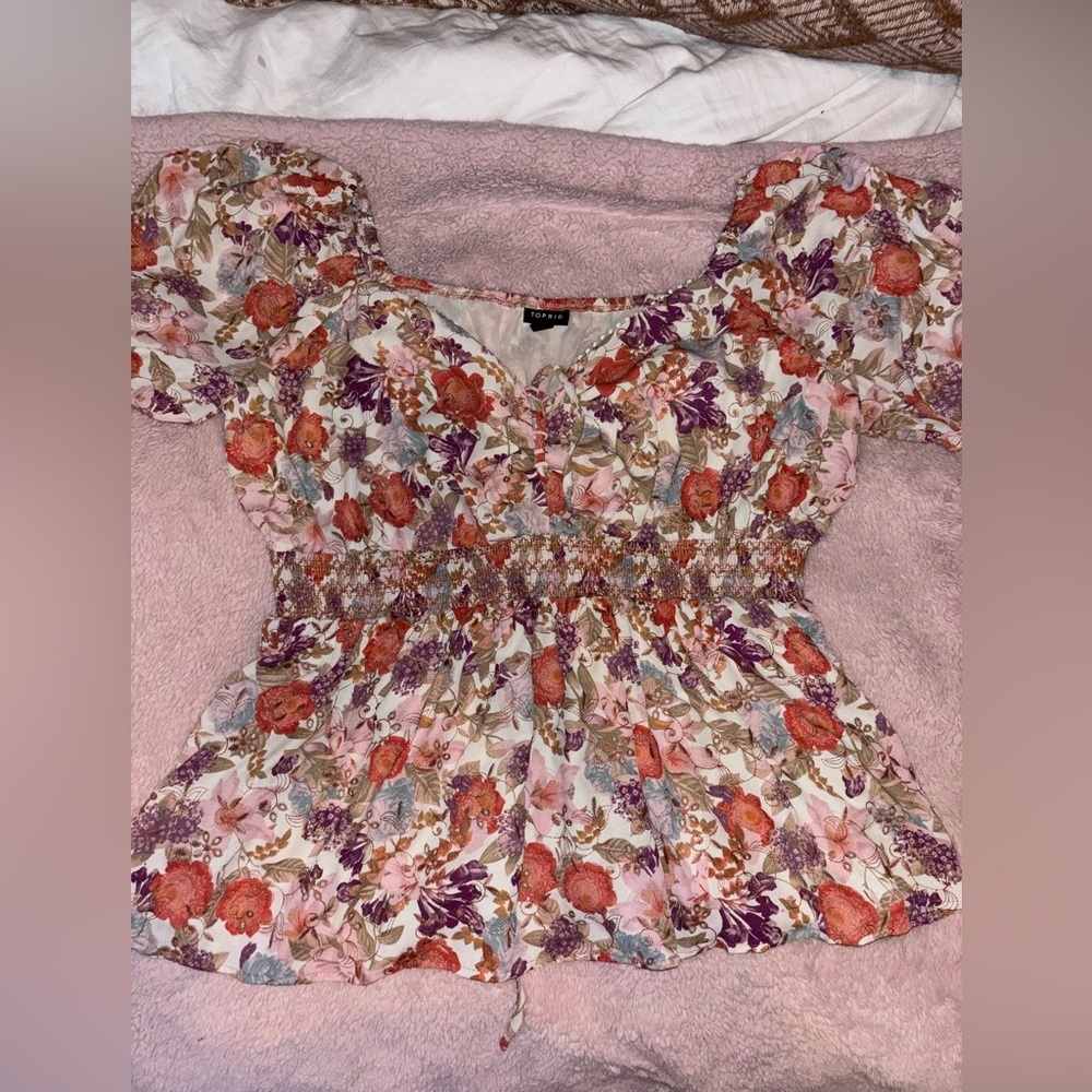 Torrid White and Orange Puff Sleeve Blouse